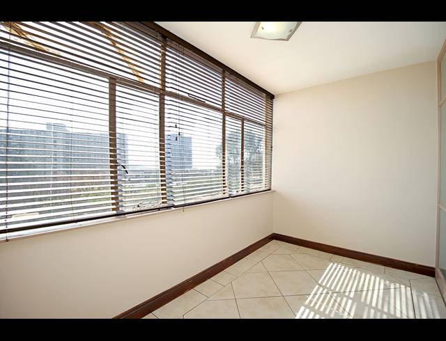 1 BEDROOM APARTMENT FOR SALE IN BEDFORD GARDENS